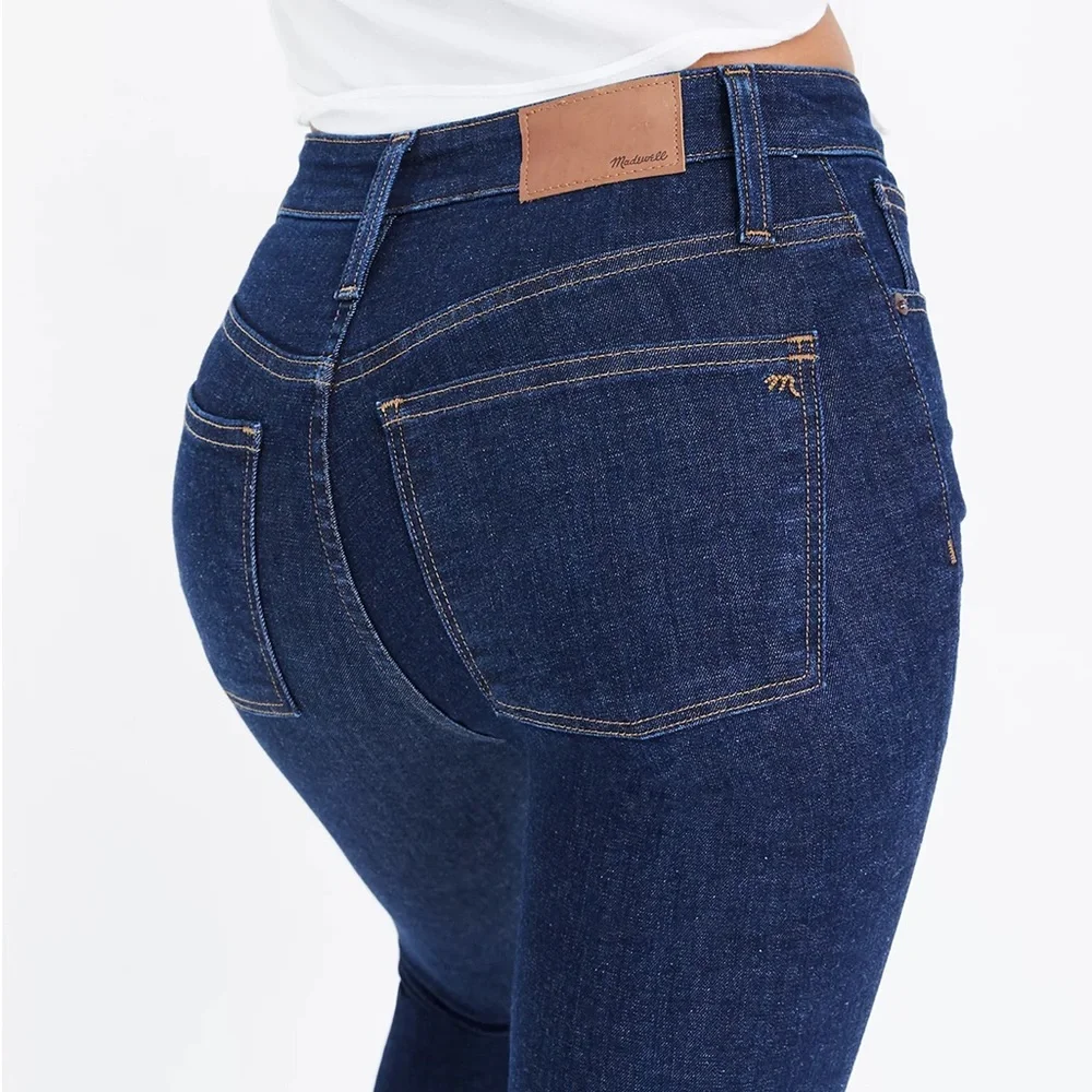 MADEWELL Curvy High Rise Petite Skinny Jeans in Lucille Wash - Picture 3 of 8